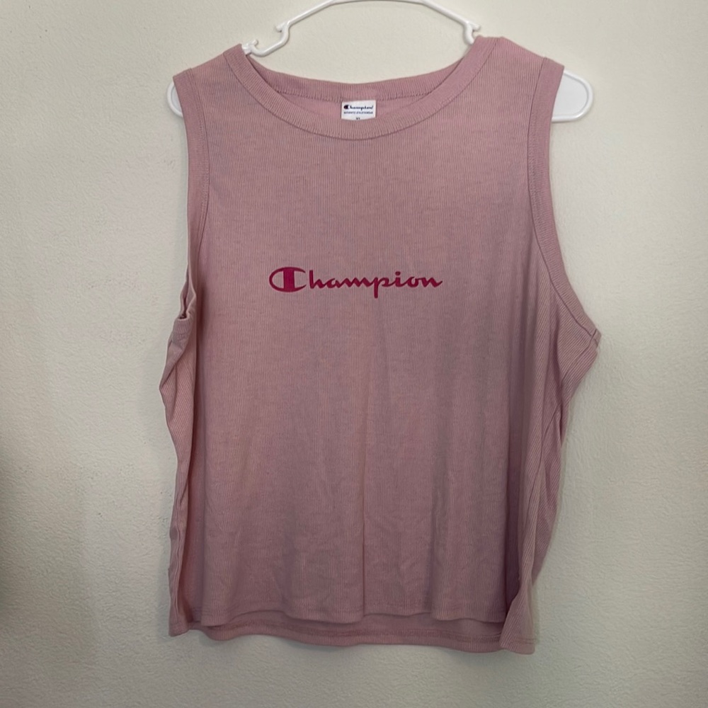 Women’s pink Champion tank size XL